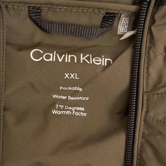 NWOT Calvin Klein Men's Puffer Jacket - Picture 3 of 5